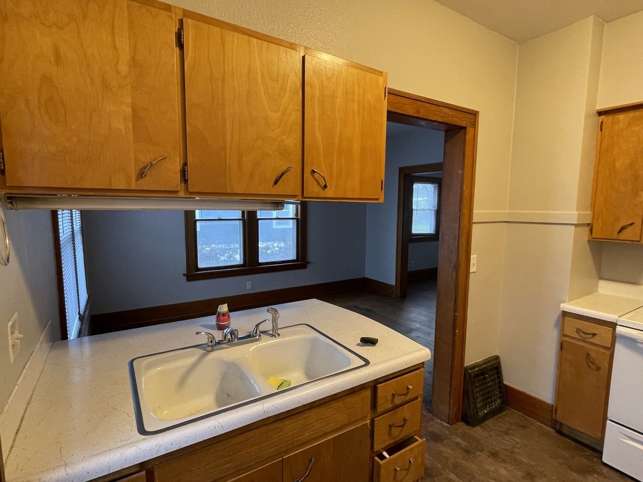 205 Myrtle St #1 - Photo 3 of 9