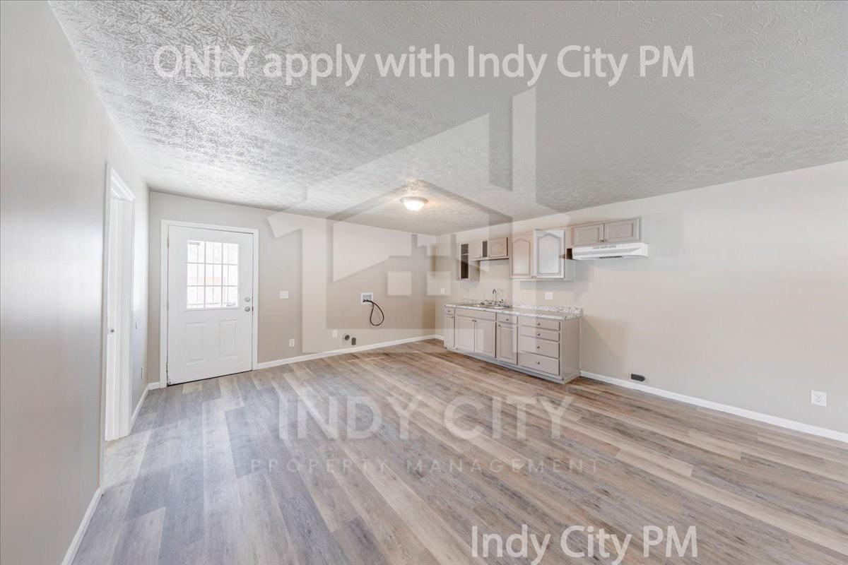 3440 N Harding St #1 - Photo 5 of 20