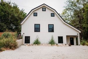 featured image of 19920 Barn Northwest Farley Hampton Road #1