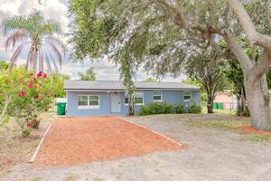 featured image of 217 Betty Ave S #1