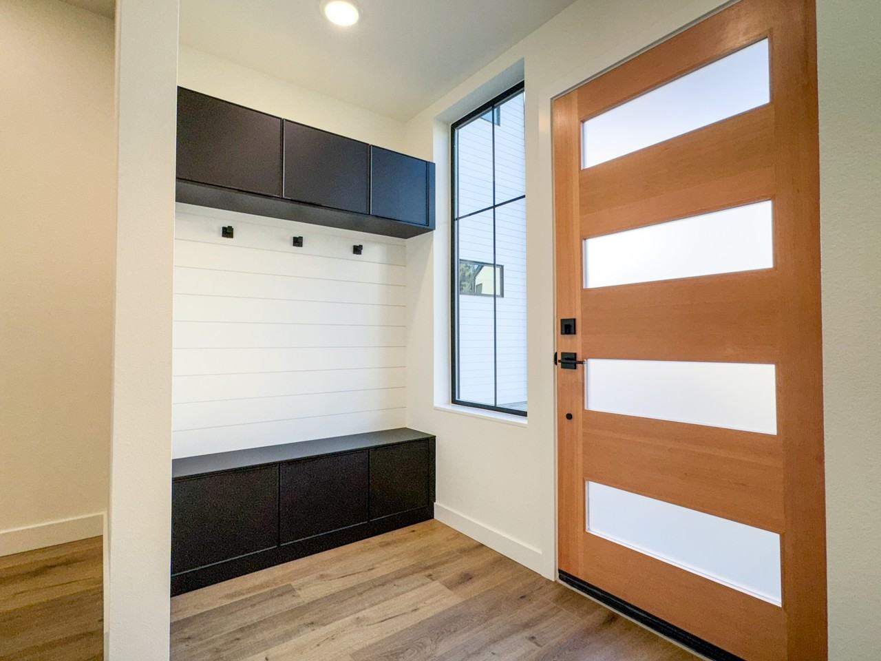 11552 Meridian Ave N #1 - Photo 3 of 19