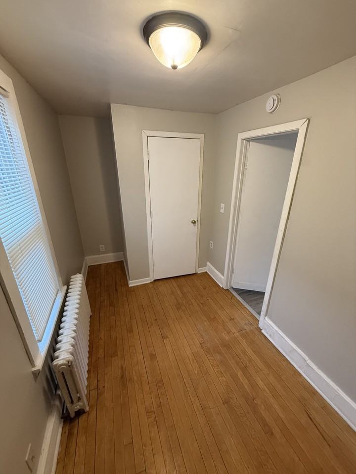 546 Edmund Ave #2 - Photo 7 of 7