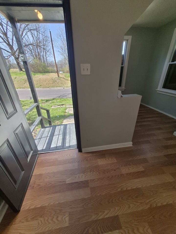 5664 Hamilton Ave #1 - Photo 2 of 26