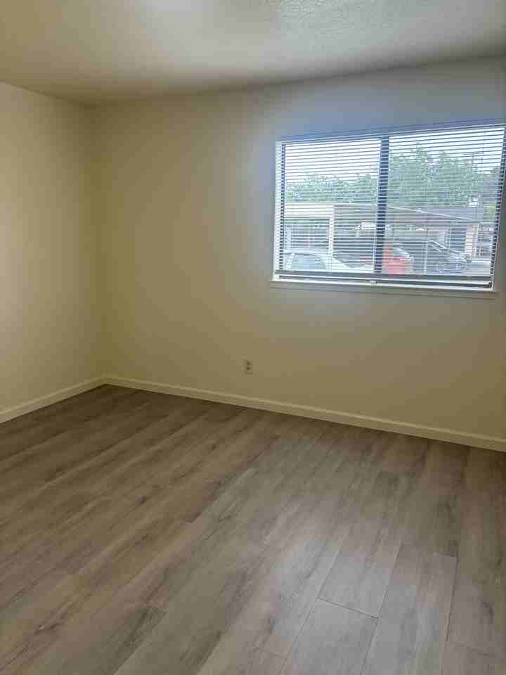 A-2 - 906 Byron Lane A-2 #A2 - Photo 7 of 11