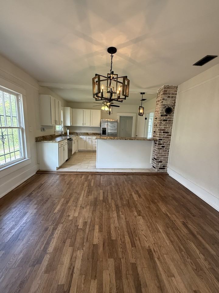 1225 15th Way Sw #1 - Photo 3 of 9