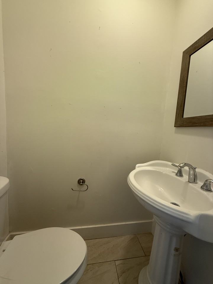 1225 15th Way Sw #1 - Photo 7 of 9