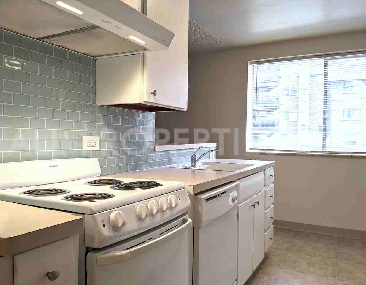 1200 N Emerson St #1 - Photo 6 of 37