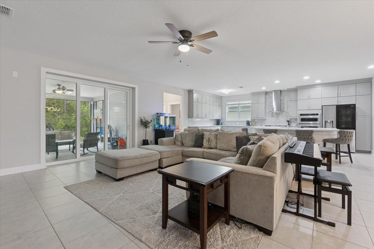 75470 Sunberry Dr #1 - Photo 4 of 18