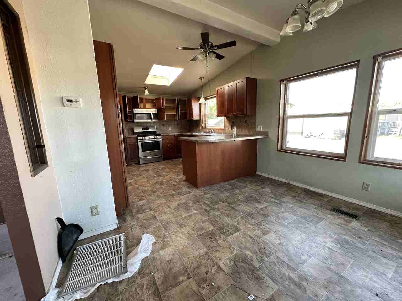 3 Hartland St N #3HA - Photo 5 of 15