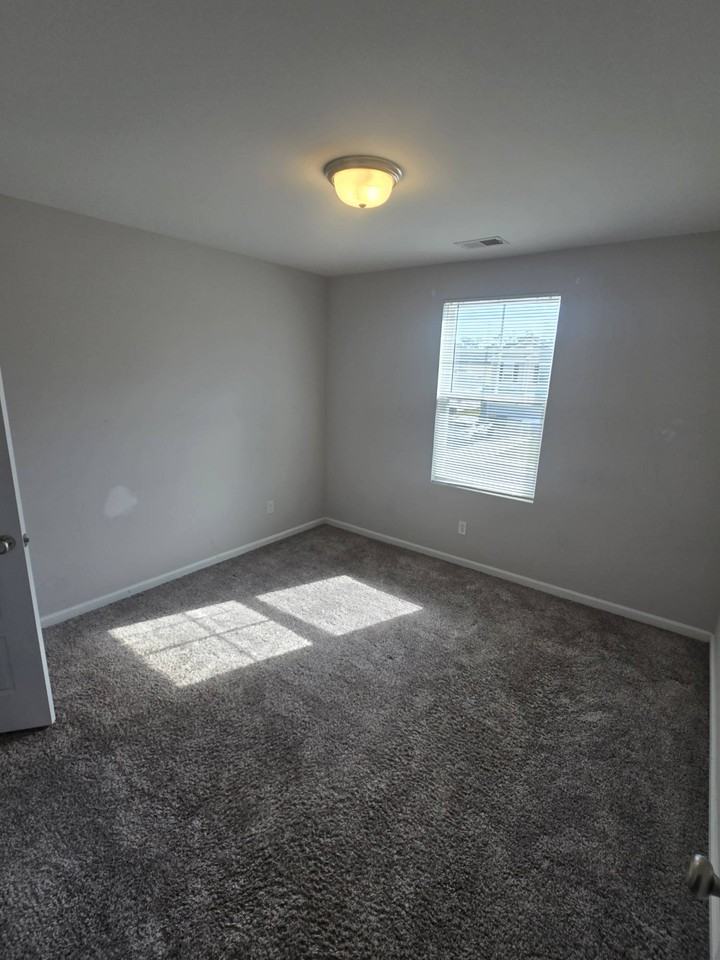 83 Dunnoman Dr #1 - Photo 7 of 12