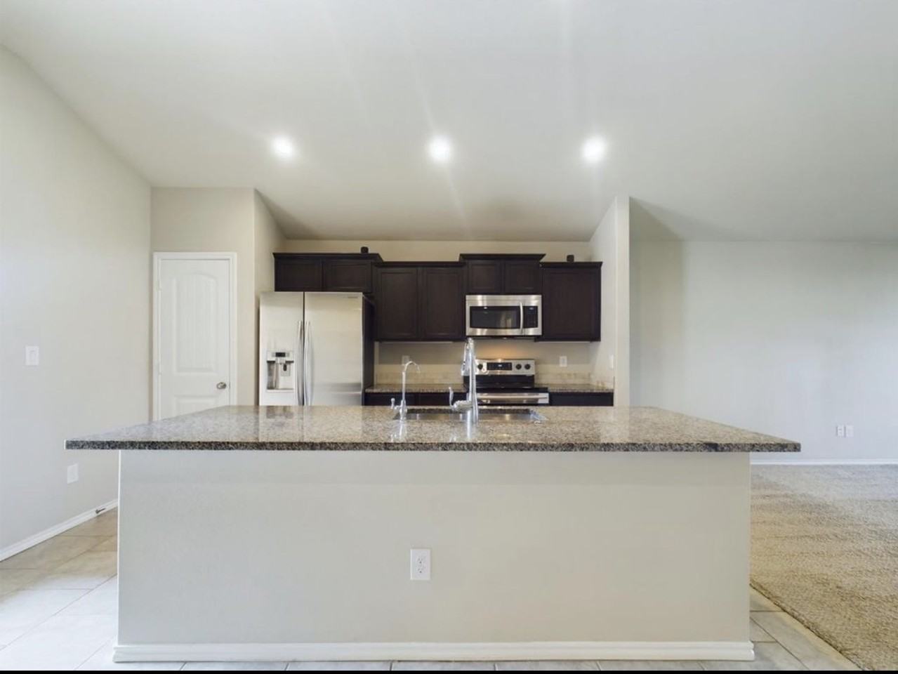 2911 Urbana Pl #1 - Photo 4 of 12