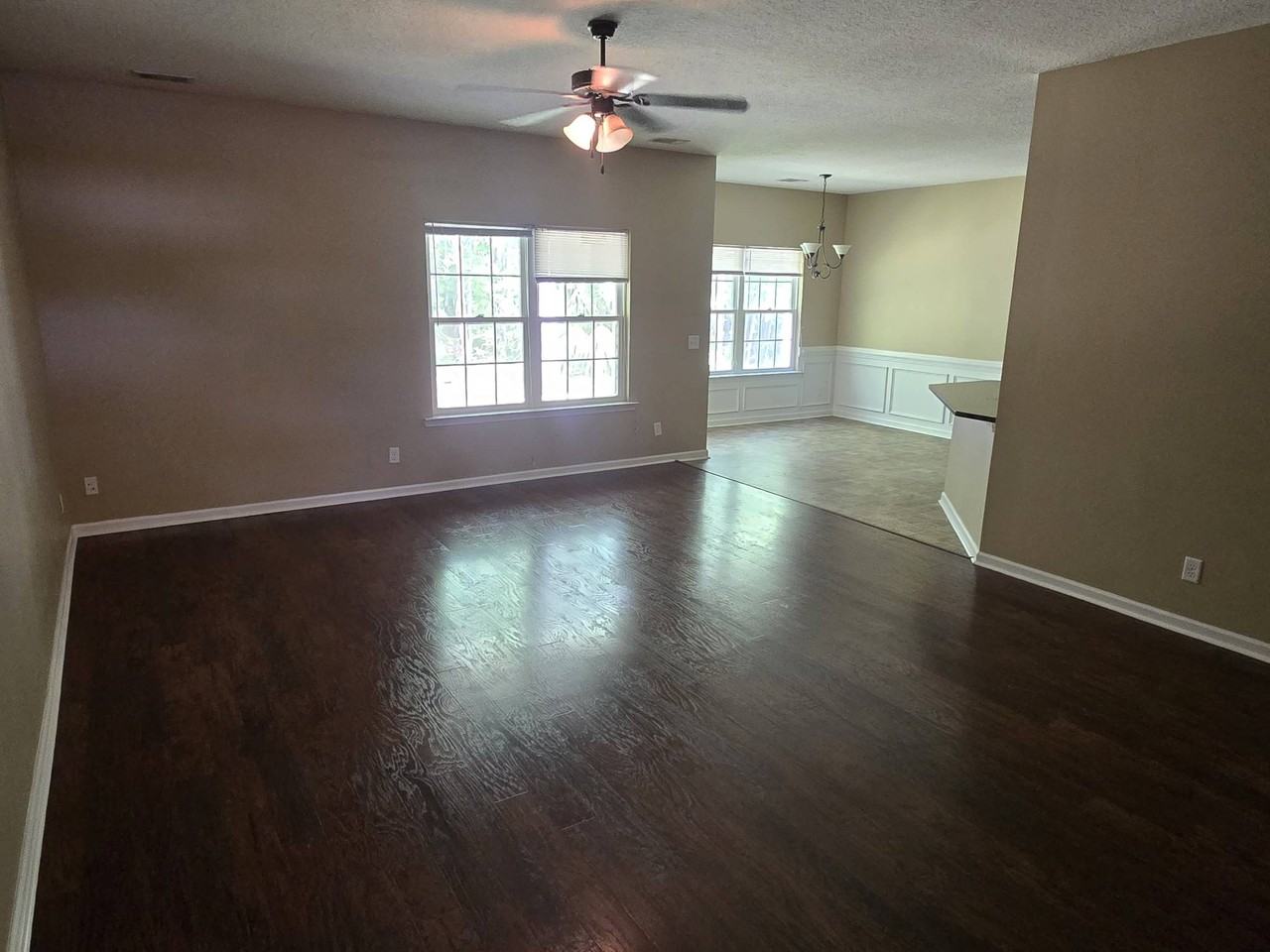 1256 Peacock Trl - Photo 2 of 10