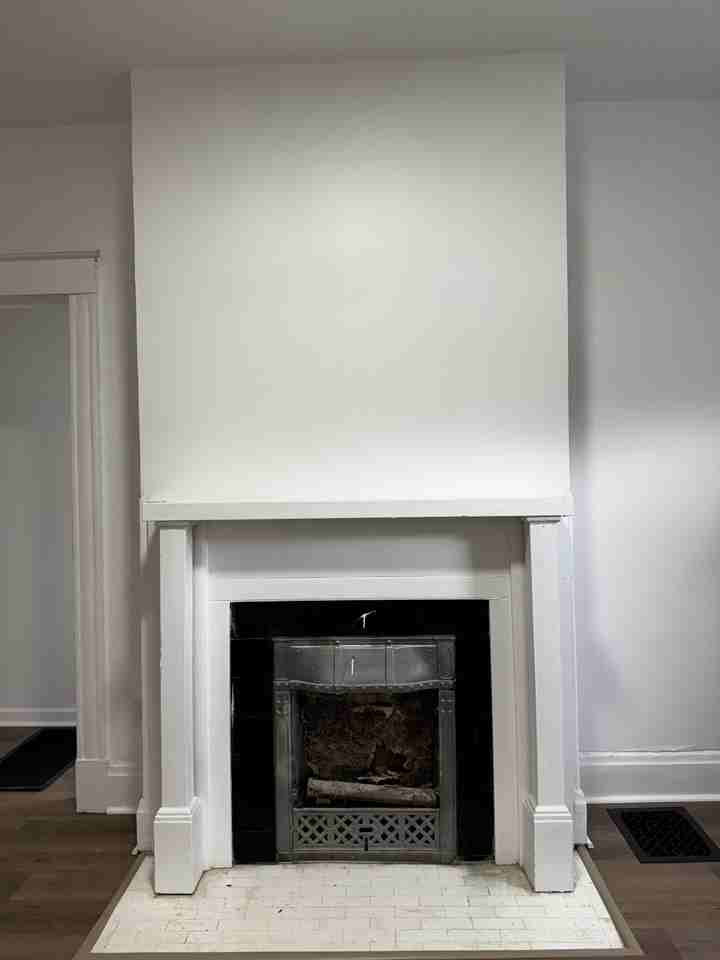 533 Hawthorne Ave #1 - Photo 3 of 9