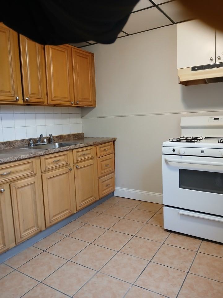 44 Winter St #1S - Photo 3 of 10