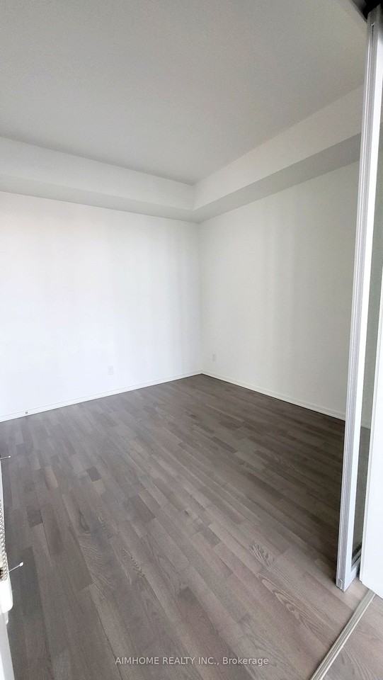 1 Bloor Street East - Photo 5 of 6