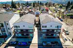 featured image of 7676 N Lombard St