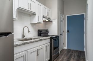 Historic Colonial Square - Photo 1 of 1