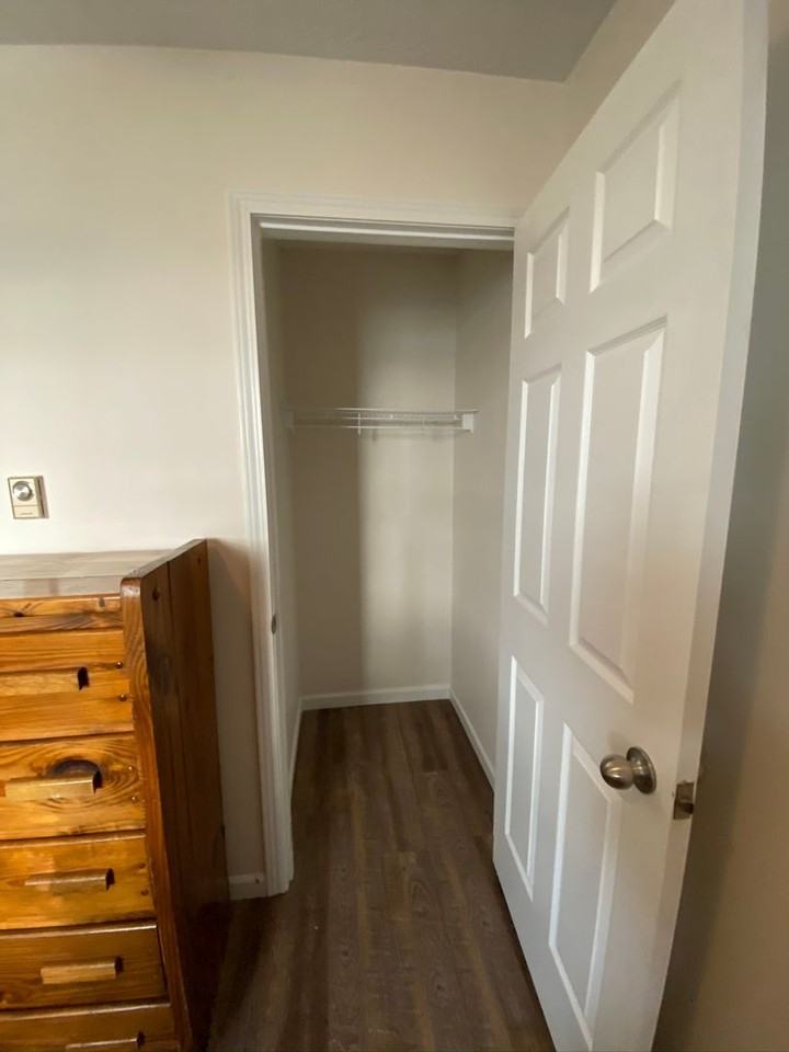 422 South Grant Street - Photo 7 of 45