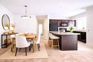 Lynn Hill - Photo 1 of 1