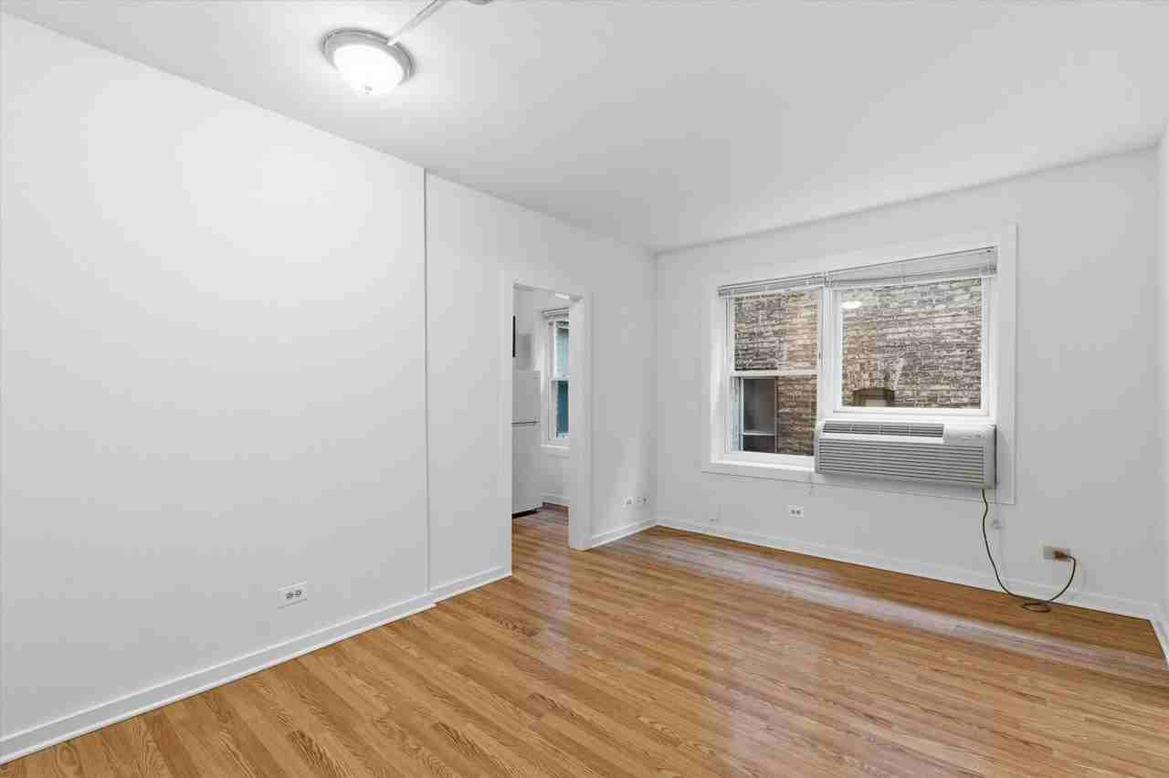 1850 Humboldt LLC - Photo 4 of 32