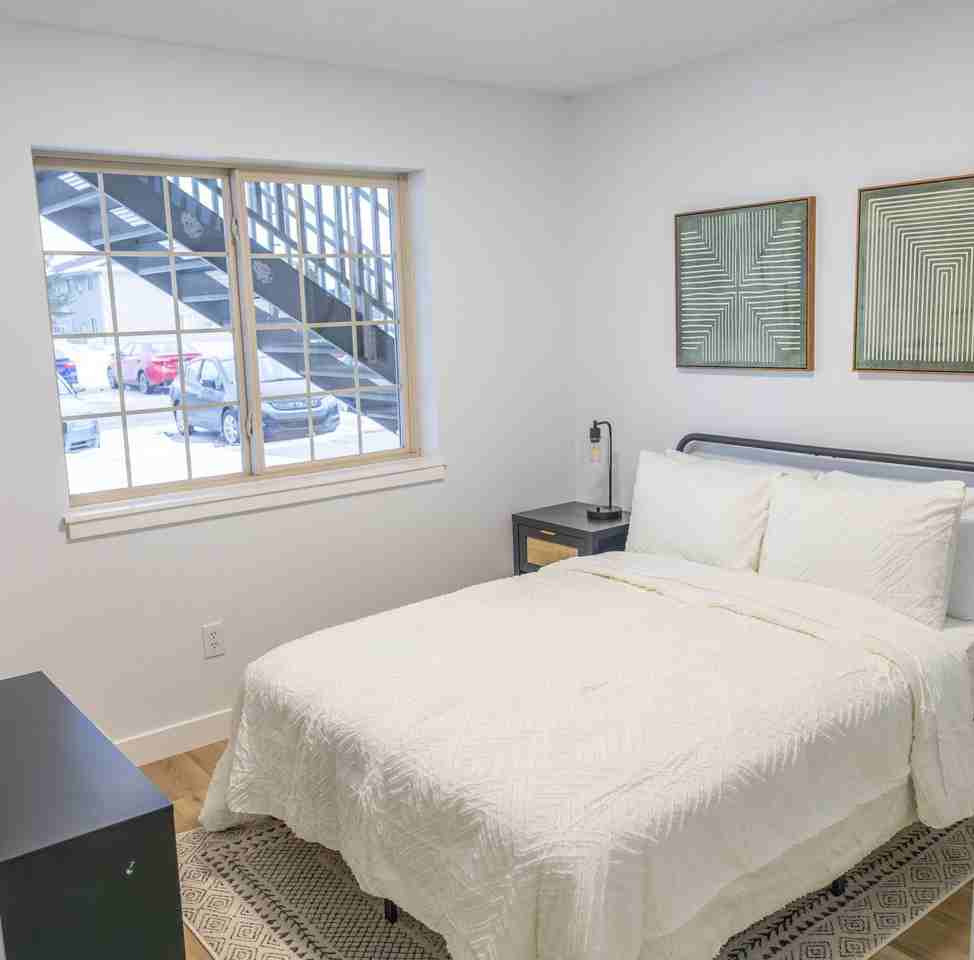 Elevate Apartments at Hawkeye - Photo 7 of 17