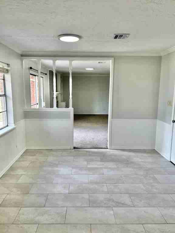 424 Webb Ave - Photo 5 of 24