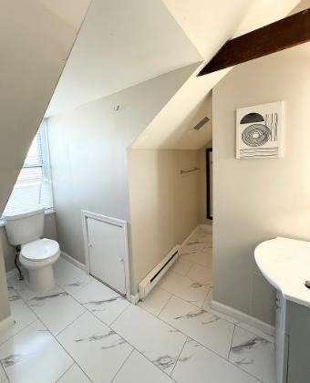 1025 W Turner St - Photo 5 of 15