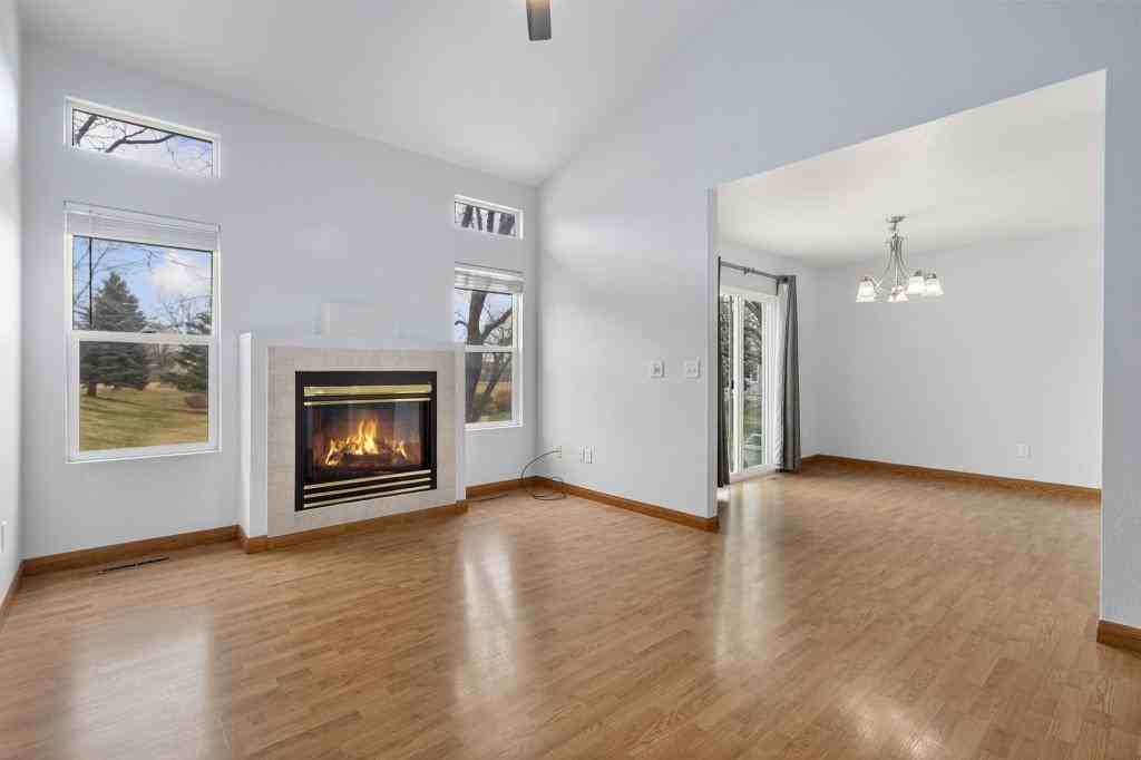 151 Crabapple Dr - Photo 3 of 15