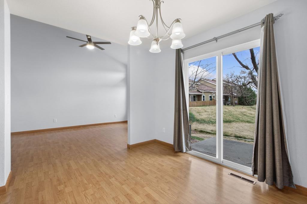 151 Crabapple Dr - Photo 7 of 15