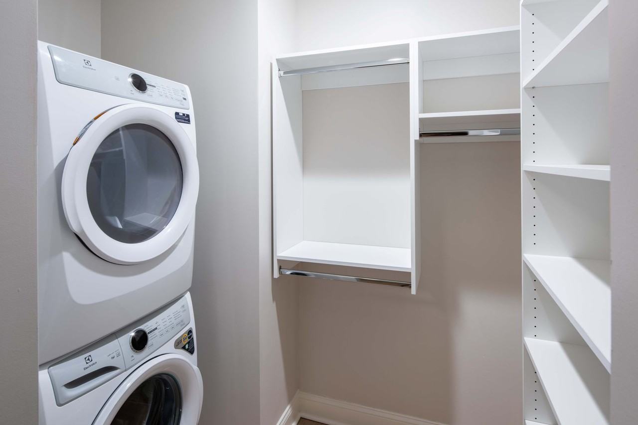 The Arlington - Photo 4 of 17