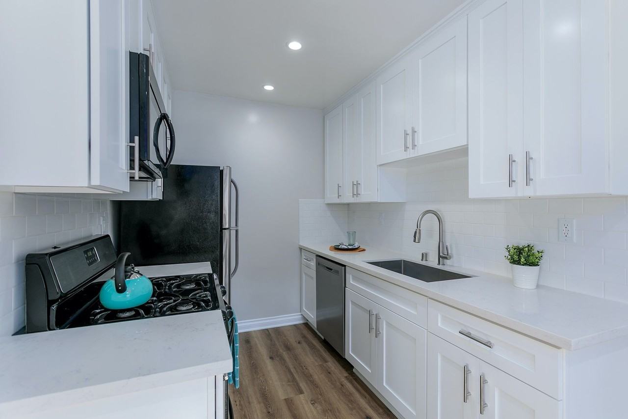 Washington - Photo 2 of 11