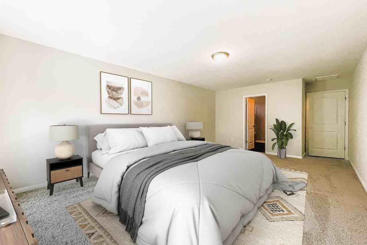 1127 Autumns Wood Cir E - Photo 6 of 26