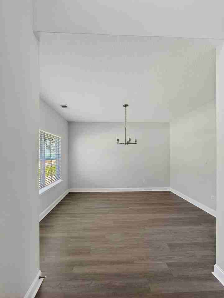 264 Marron Way - Photo 7 of 19