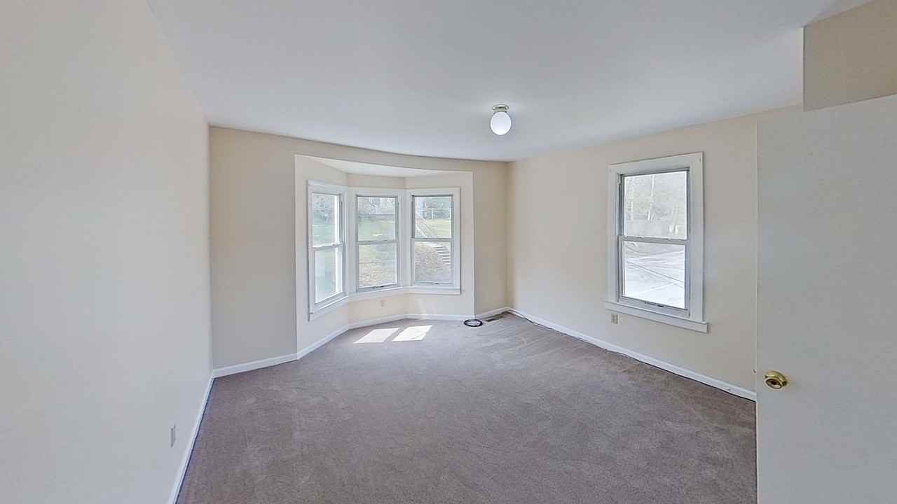 1351 S George St - Photo 7 of 10