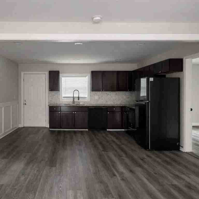 16 Wadley St Nw - Photo 2 of 10