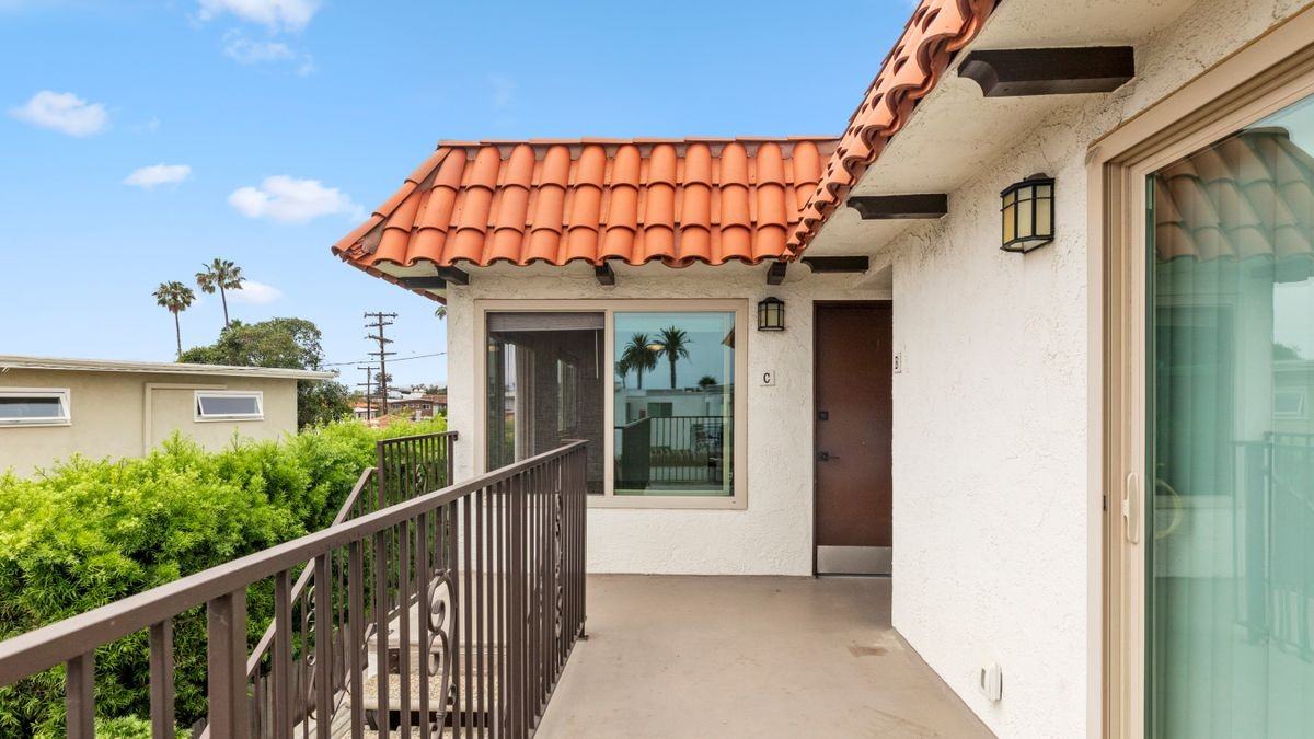 332 Avenida Cabrillo ##B - Photo 4 of 11