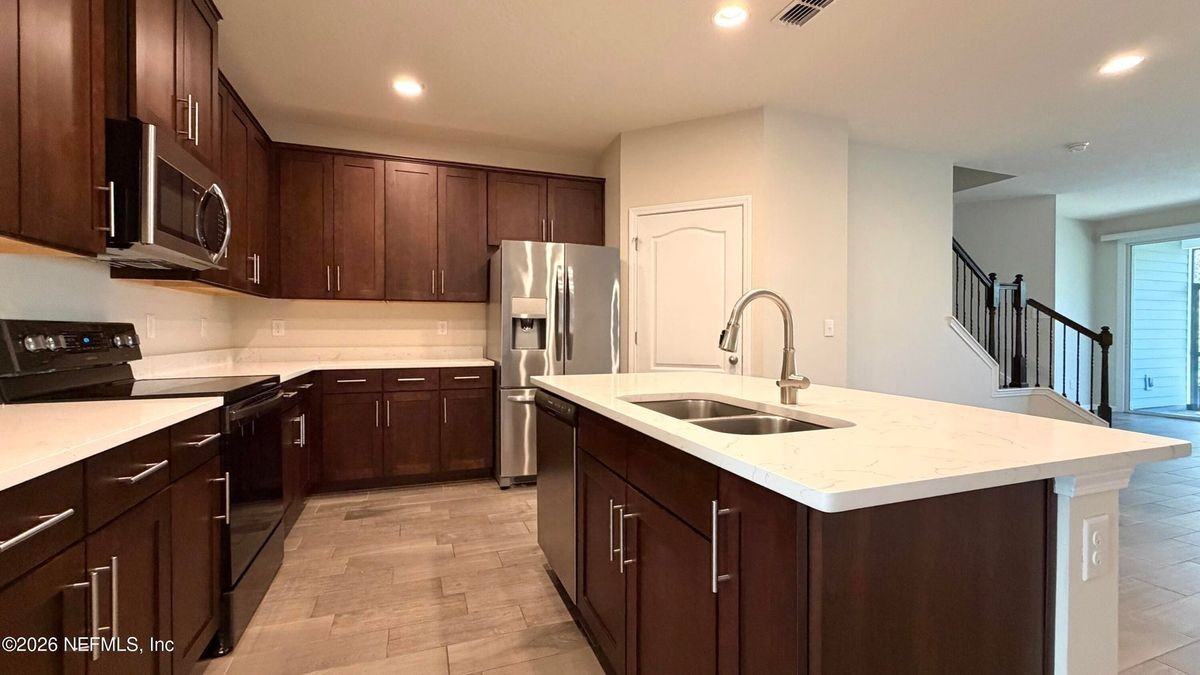 47 Castro Ct - Photo 2 of 19