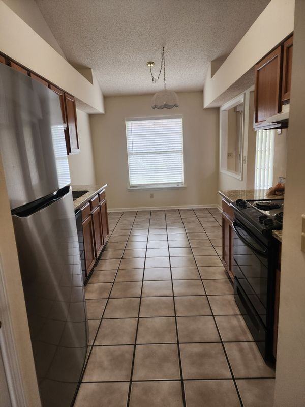 6076 Bermuda Dr - Photo 4 of 4