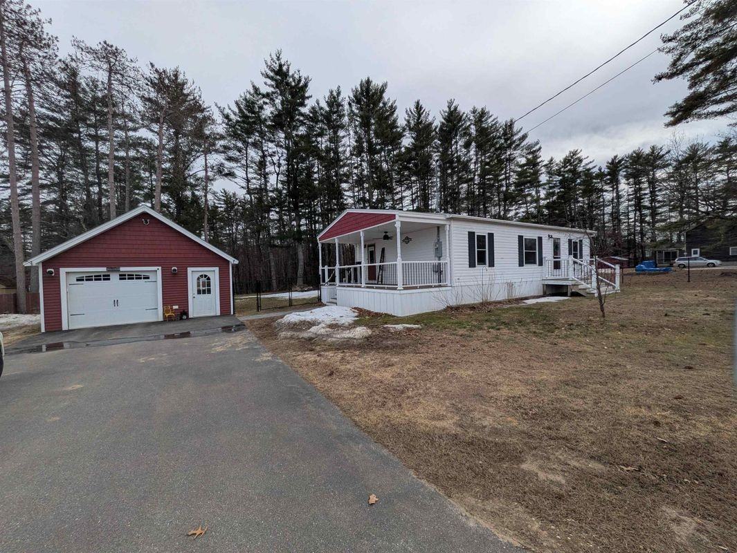 11 Corn Hill Rd - Photo 2 of 13