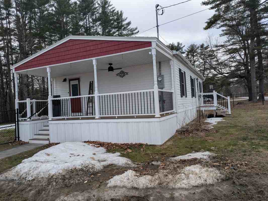 11 Corn Hill Rd - Photo 4 of 13