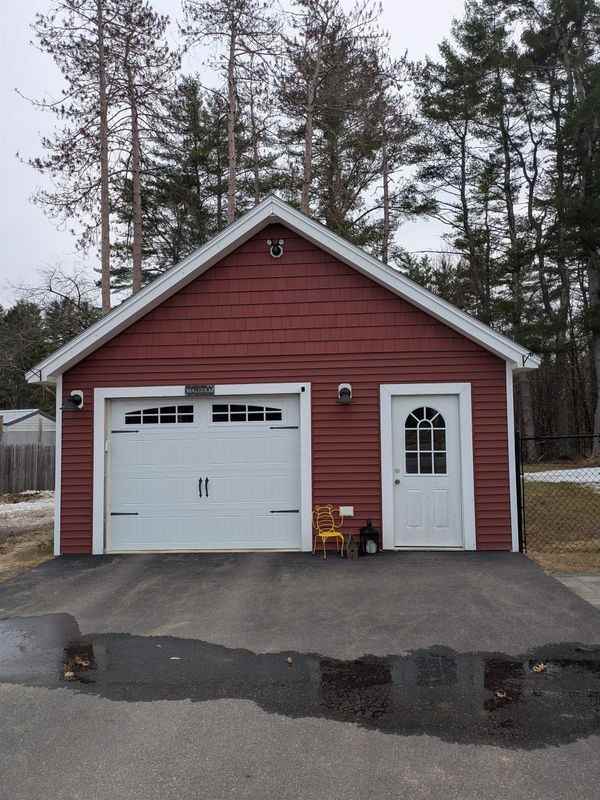 11 Corn Hill Rd - Photo 5 of 13