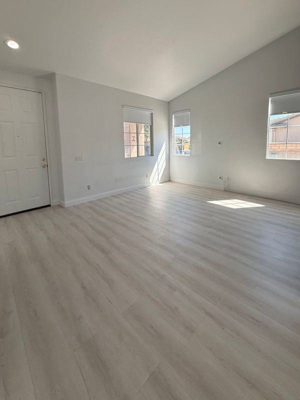 1193 Woodburn Cir - Photo 7 of 23