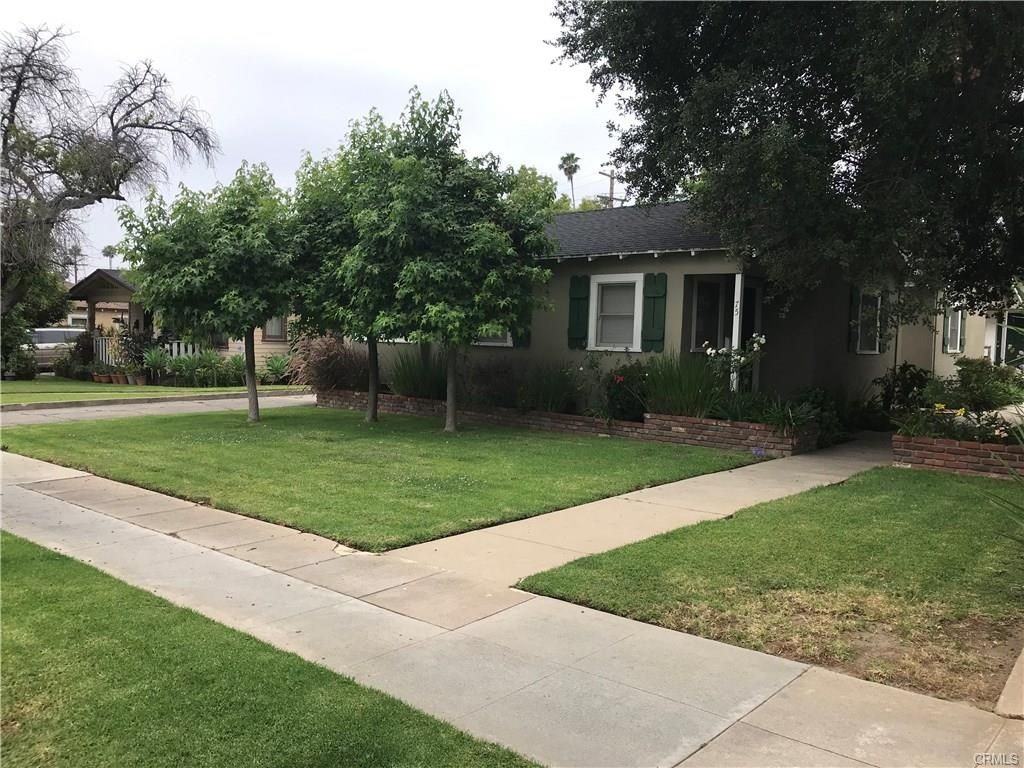 81 N Greenwood Ave - Photo 2 of 8