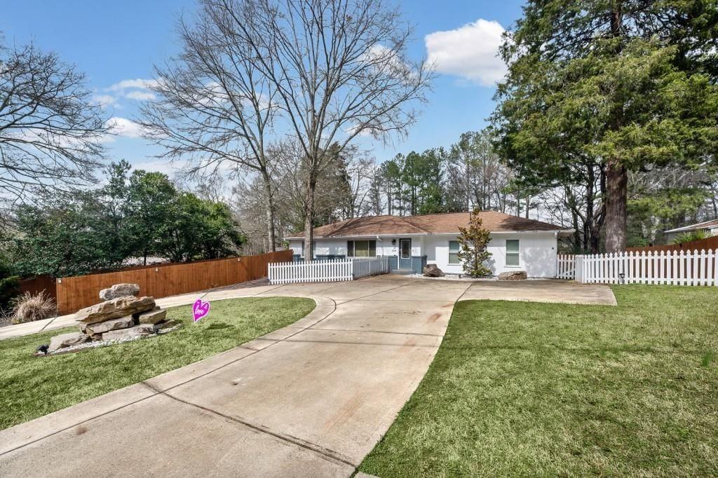 414 Charles Pl - Photo 3 of 45