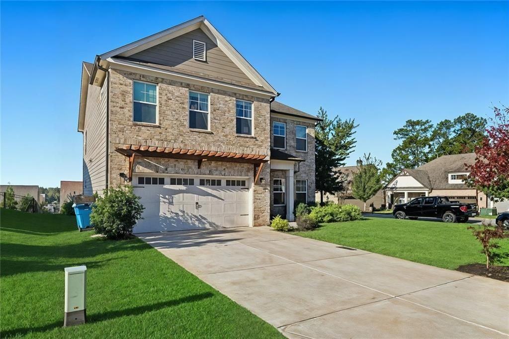 4806 Anvil Ct - Photo 3 of 36
