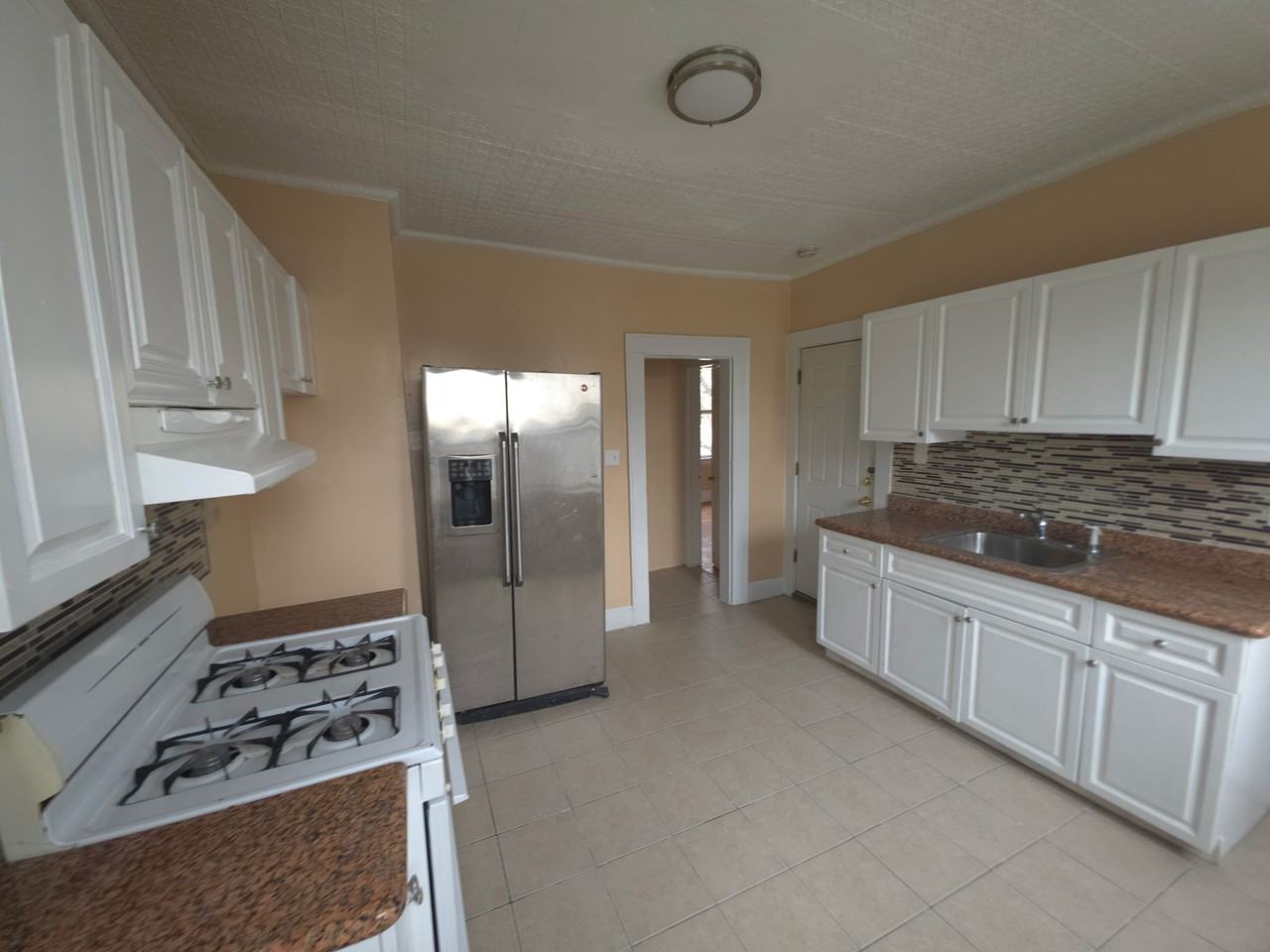 326 Lenox Ave #324 - Photo 5 of 5