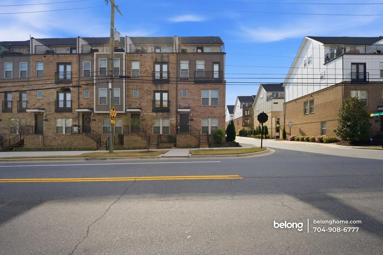 12033 Brooklyn Ave - Photo 4 of 19