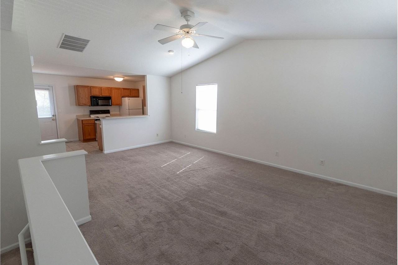 3324 St Charles Rd - Photo 3 of 37