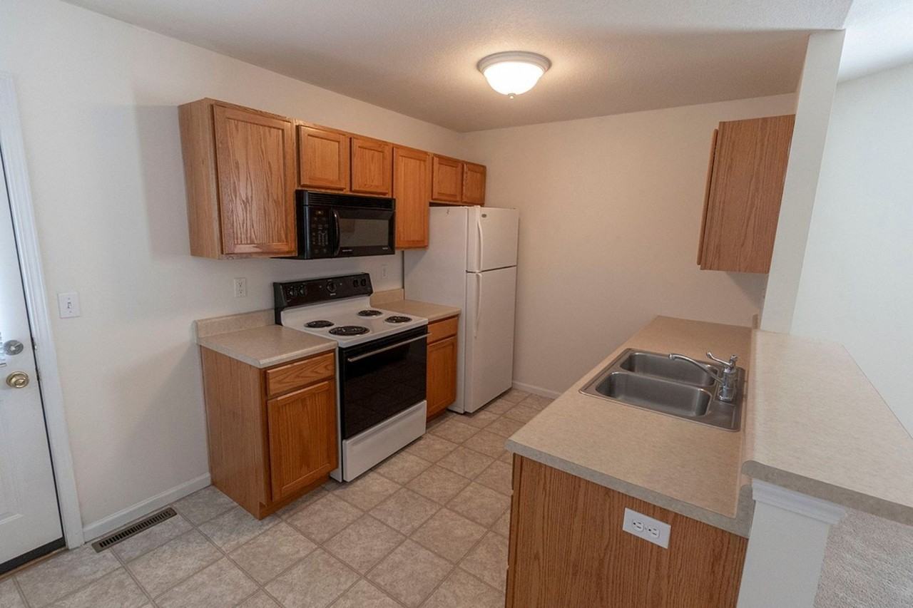 3324 St Charles Rd - Photo 7 of 37