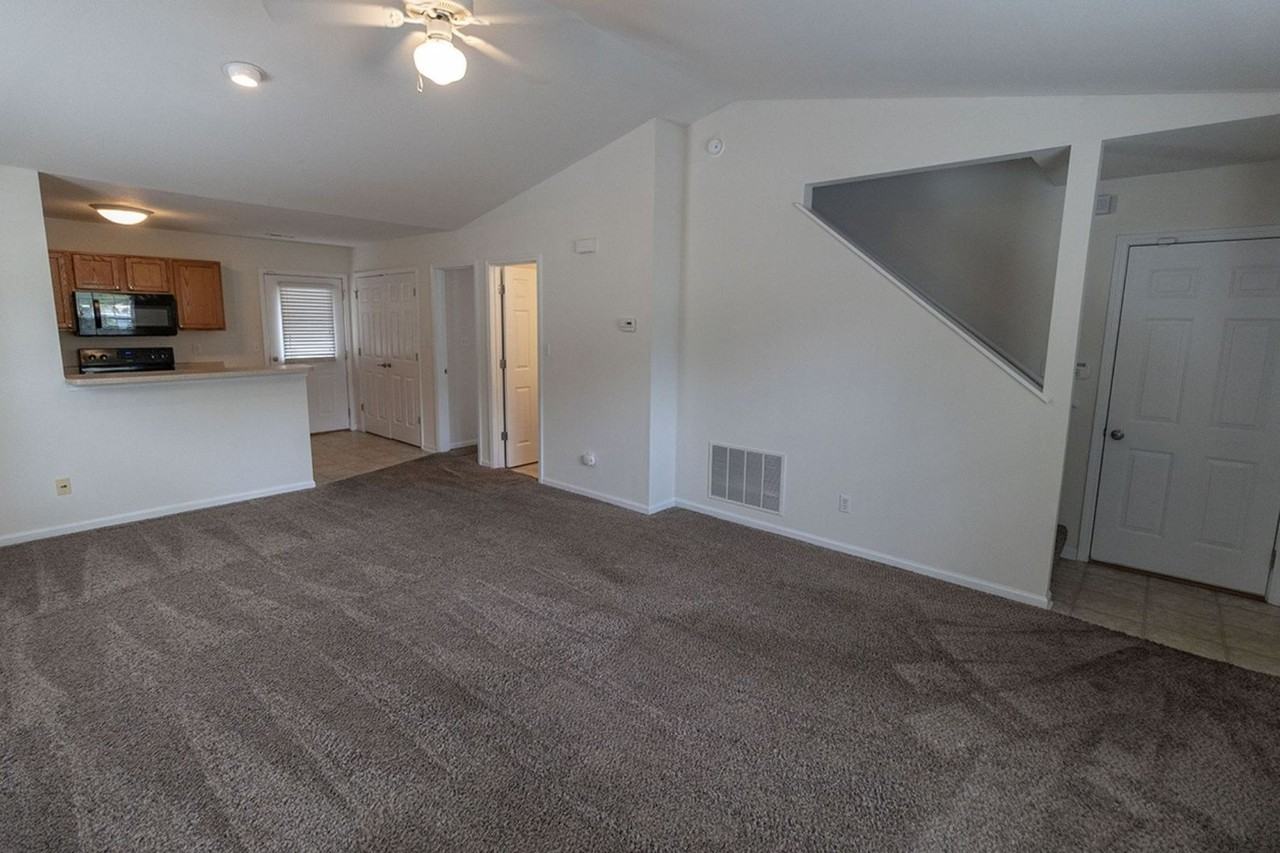 3300 St Charles Rd - Photo 3 of 31